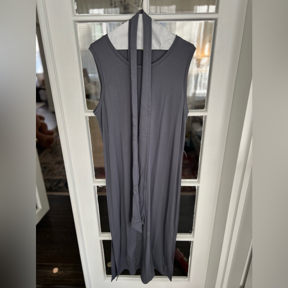 Banana Republic Gray Midi Dress!